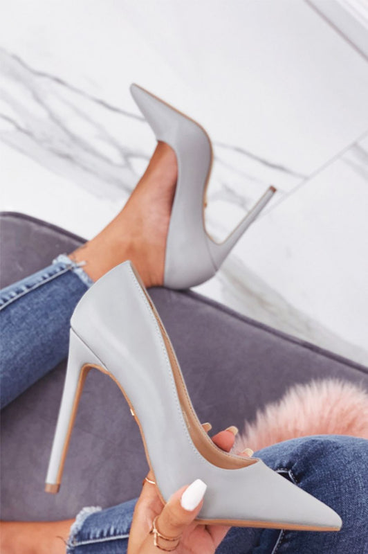 Decolletè grigie in finta pelle con tacco alto