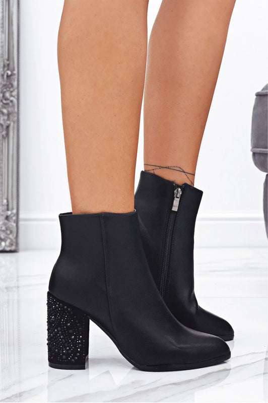 Bottines noires à talon confortable orné de bijoux