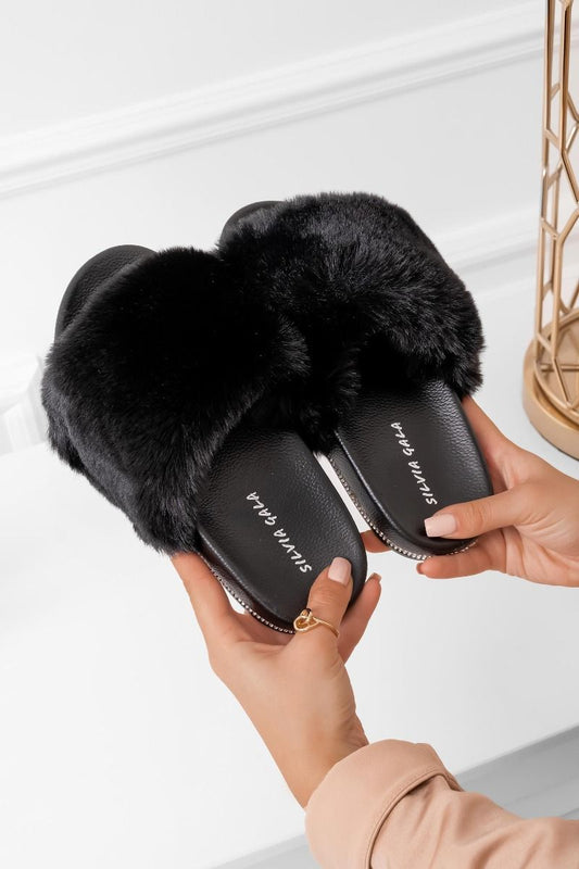 Sandales noirs type mule avec fausse fourrure et bordure en strass