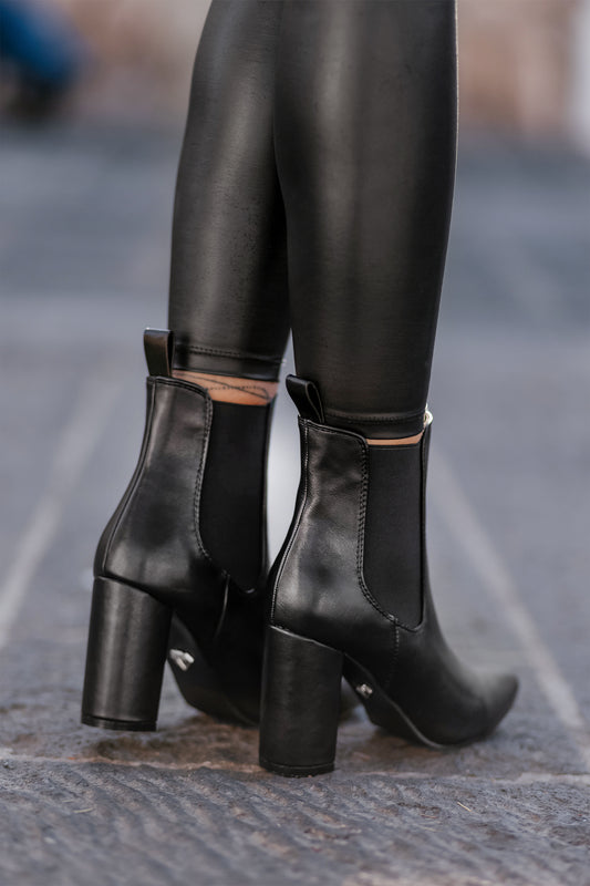 Bottines noires Alexoo avec élastique latéral