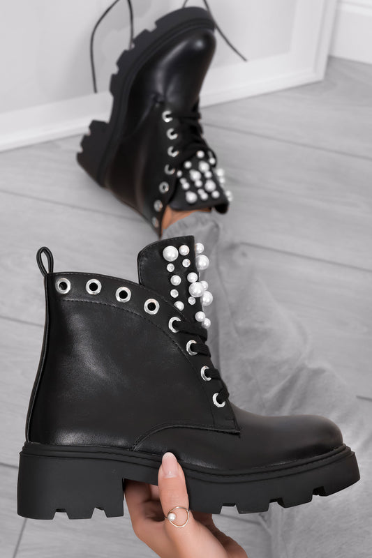 Bottines noires avec perles et strass