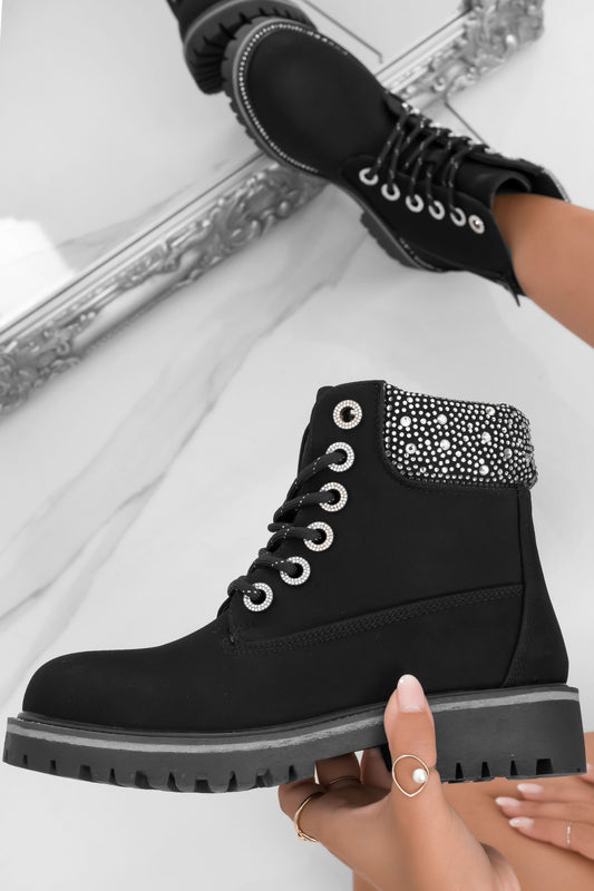 Bottines noires style rangers avec strass sur le bord