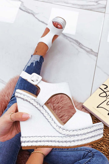 Sandales blancs à semelle compensée et inserts en corde argentée