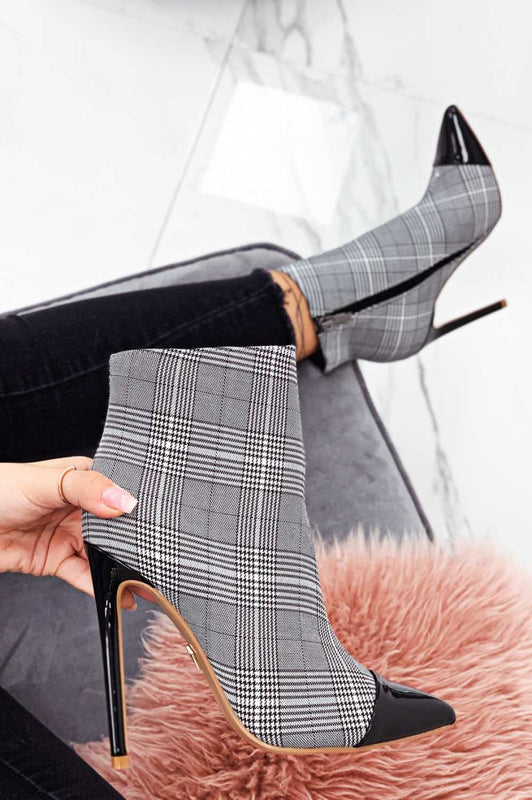 Bottines pied-de-poule à carreaux mixtes avec talon et bout en vernis noir