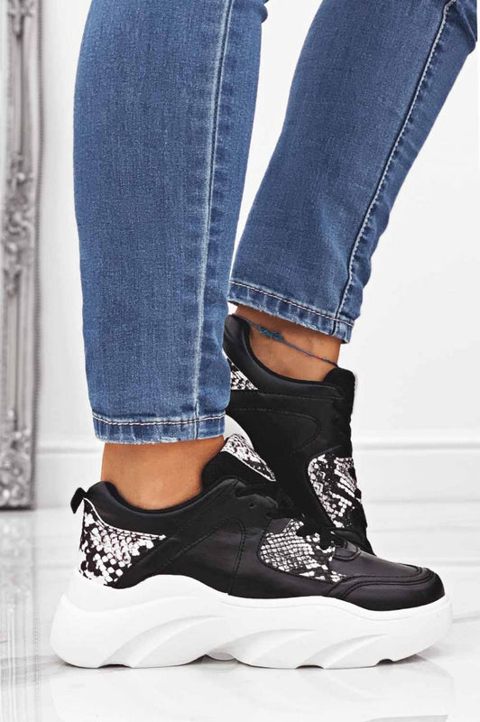 Baskets noires avec empiècements effet python et lacets