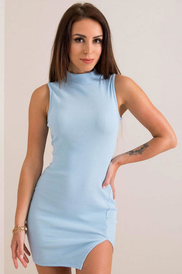 Robe bleu clair sans manches à côtes semi-élastique