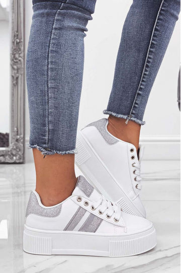 Baskets blanches avec lacets et empiècements pailletés argentés