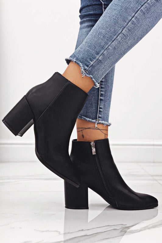 Bottines noires en similicuir avec talon confortable