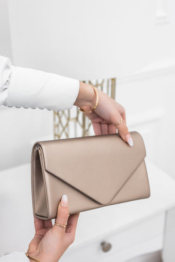 Pochette bronze en simili cuir B205