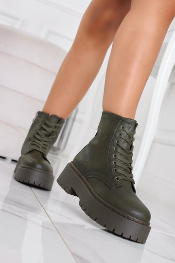 YARA - Bottines vertes style militaire avec lacets